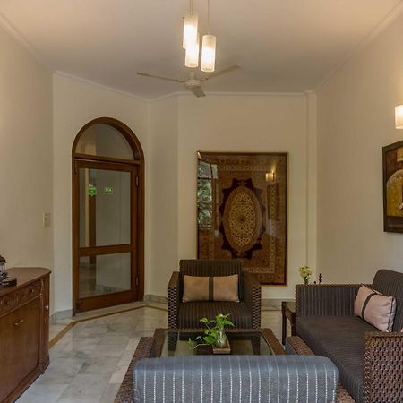 Woodpecker Apartments Hauz Khas Nova Deli Exterior foto
