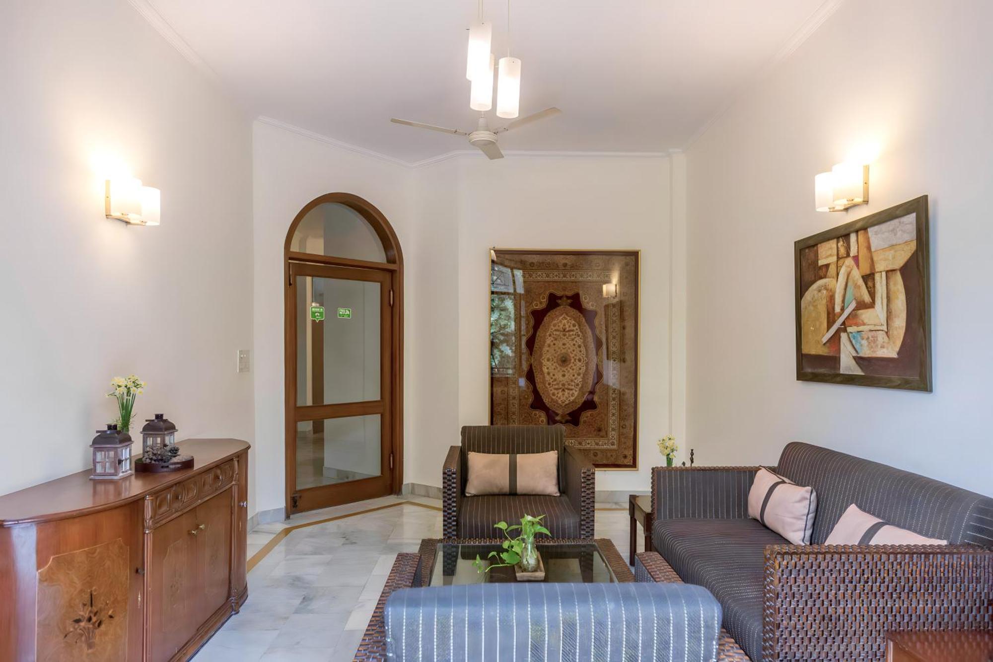 Woodpecker Apartments Hauz Khas Nova Deli Exterior foto